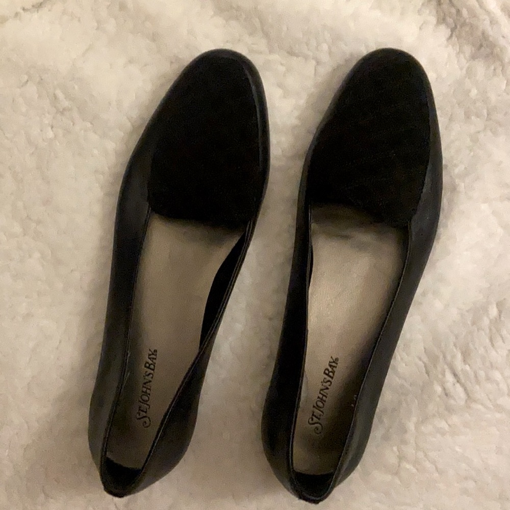 BLACK FLATS!!!!